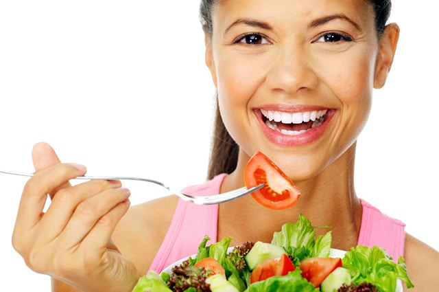 http://www.youngandraw.com/why-eating-raw-foods-can-make-you-a-healthier-person/