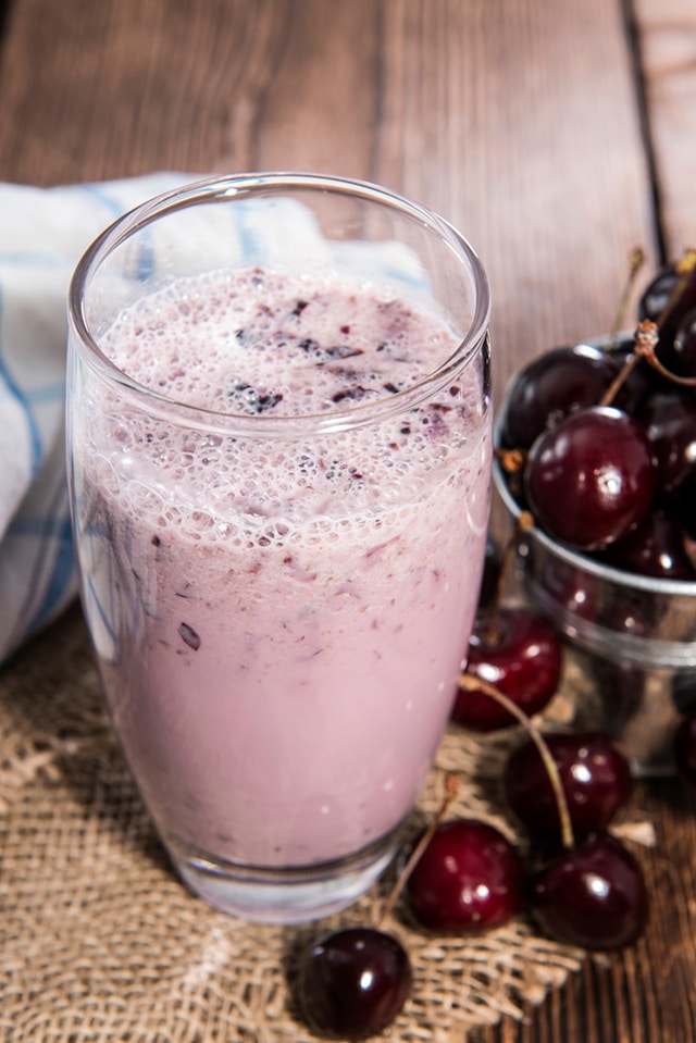 Cacao Cherry Superfood Shake