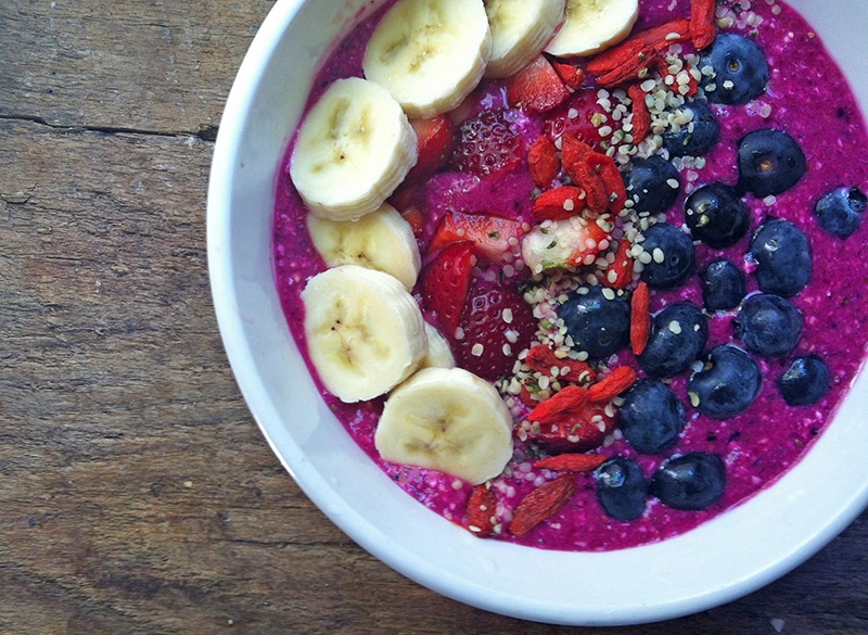 Not Your Grandma's Oatmeal: Dragonfruit Chia Space Oats