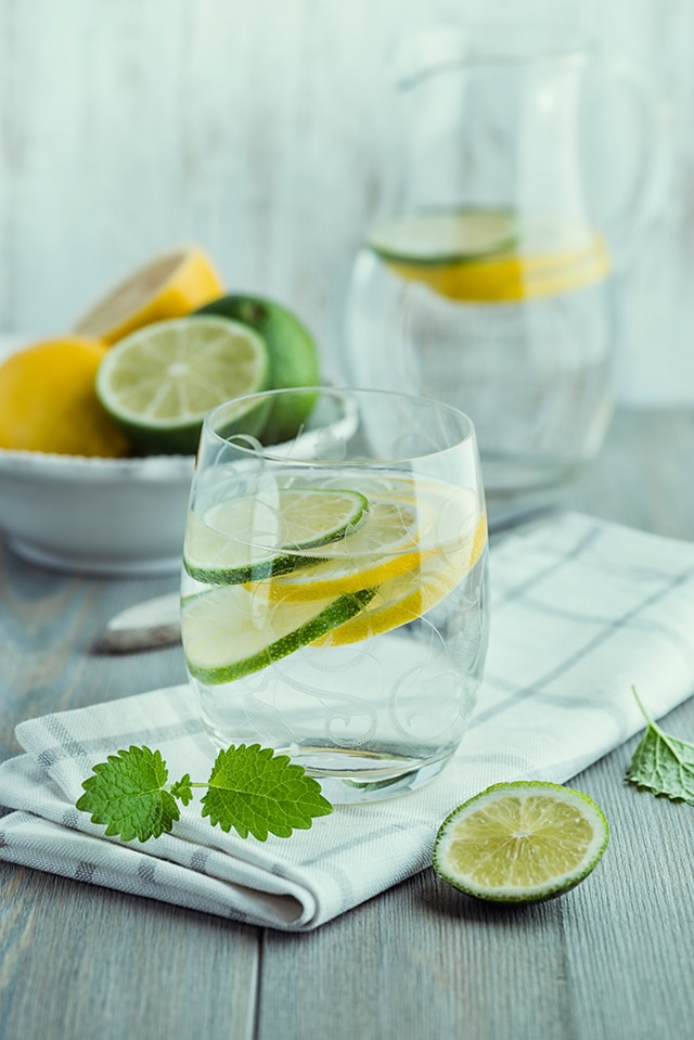 Lemon Basil Water Detox free 1 day green detox by youngandraw Lemon Basil Water Detox free 1 day green detox by youngandraw