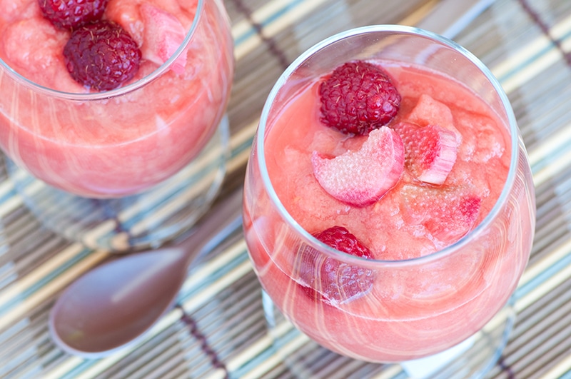 Rhubarb-Strawberry-Smoothie