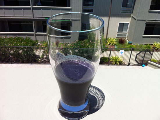 Raw Vegan Blueberry Maca Smoothie